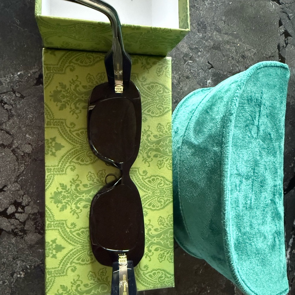 Gucci Black Thickness 53mm Rectangular Sunglasses - image 7